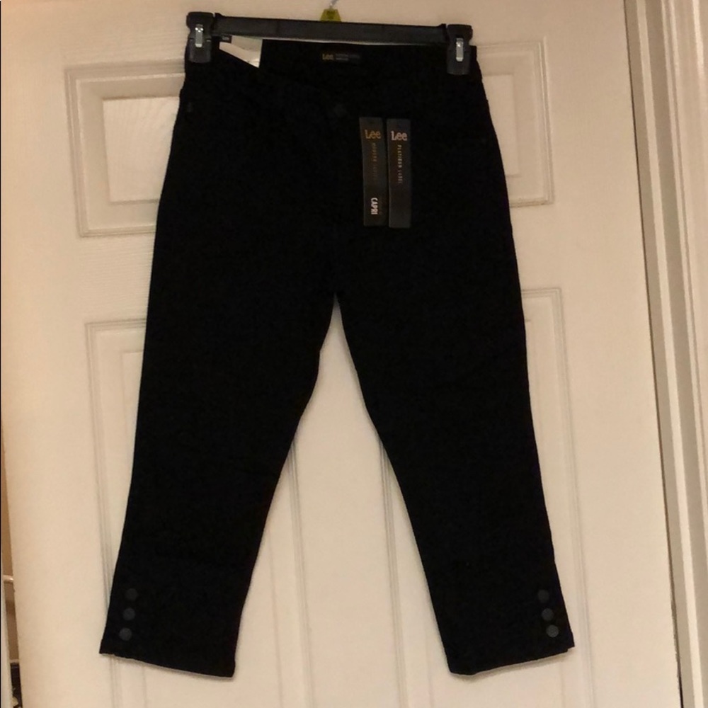 Lee Platinum Denim Capris Black
